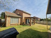 3 Bedroom 2 Bathroom Sec Title for Sale for sale in Wilgeheuwel 
