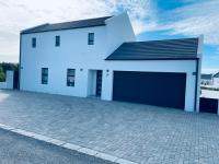  of property in Shelley Point