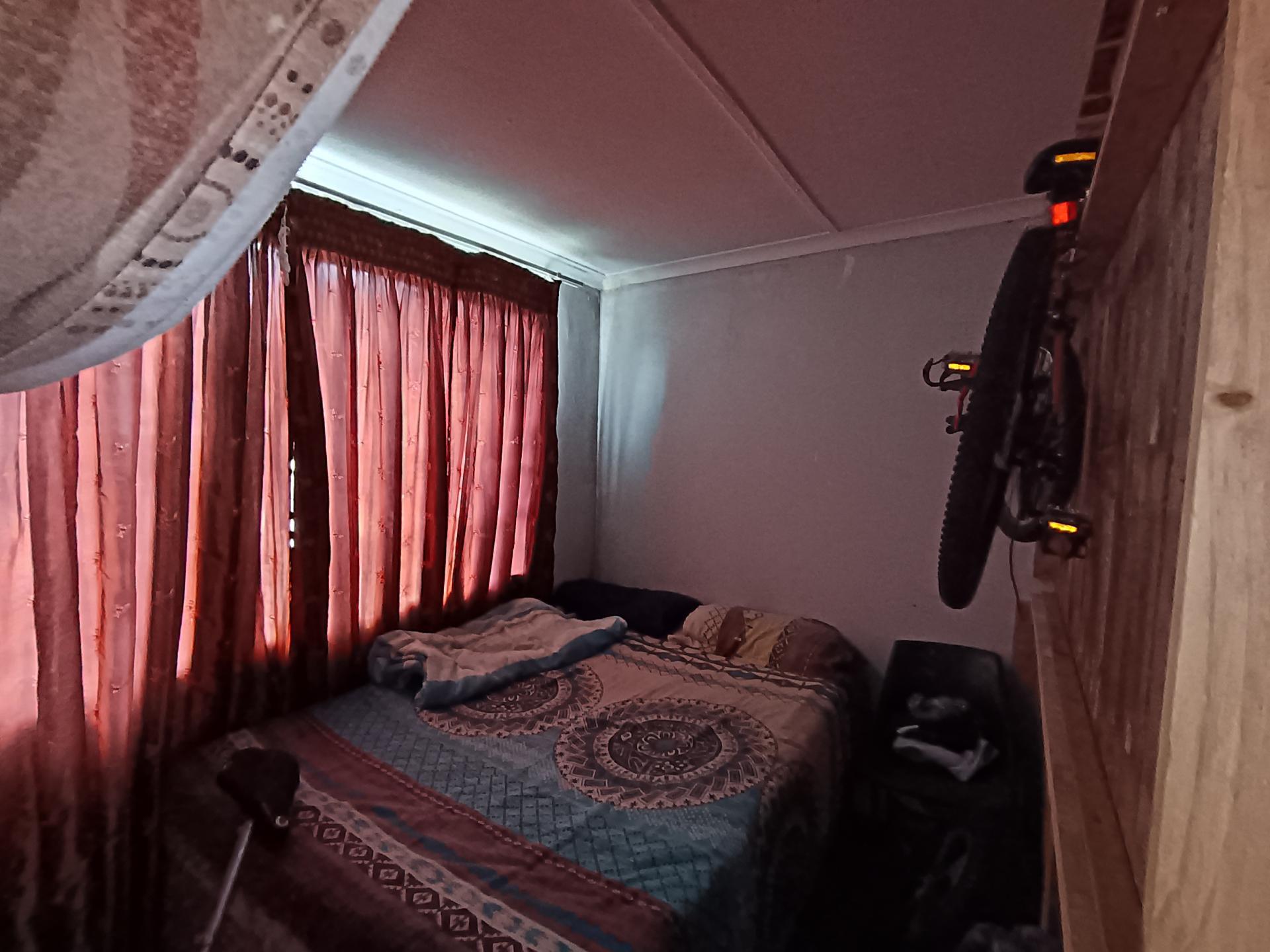 Bed Room 5+ of property in Breidbach