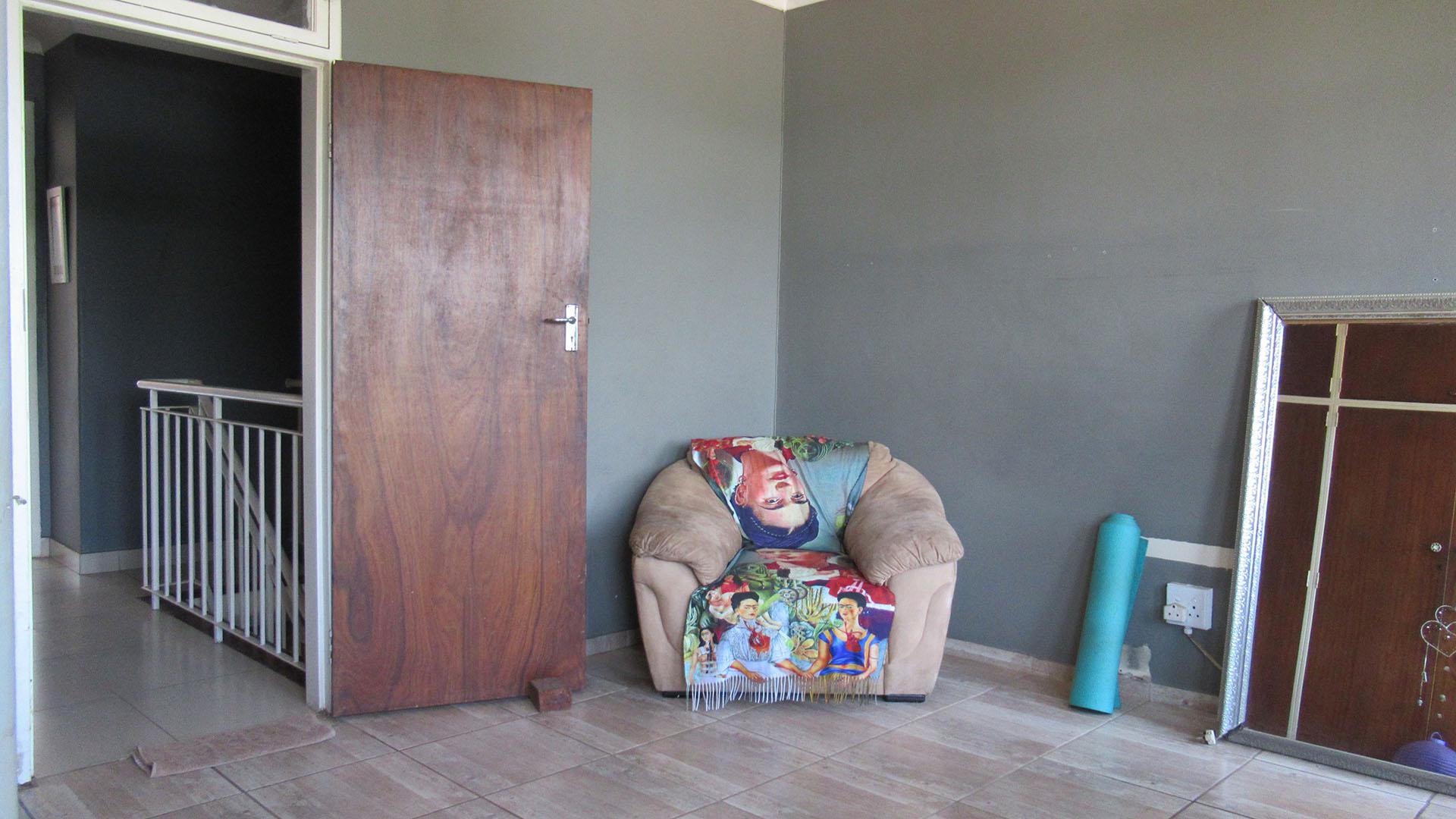 Main Bedroom - 23 square meters of property in Florida