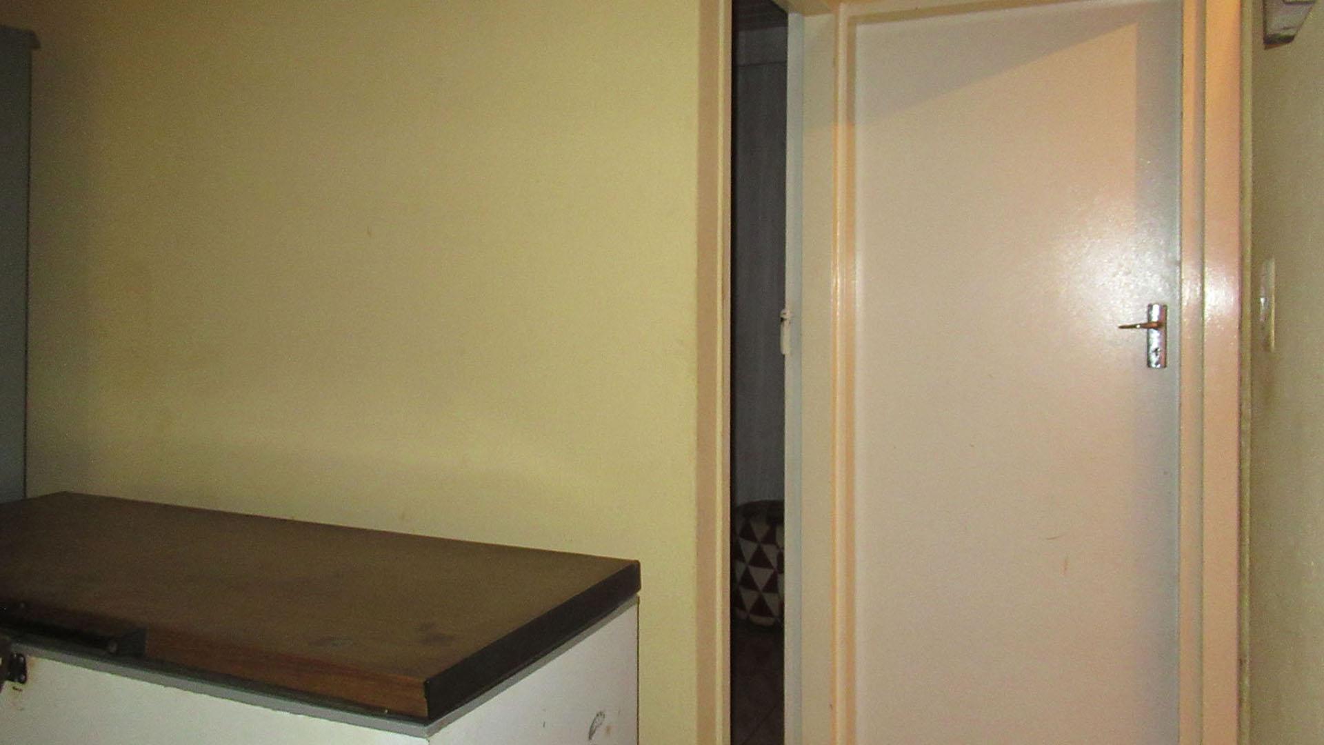 Spaces of property in Protea Glen