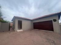 3 Bedroom 2 Bathroom House for Sale for sale in Thatchfield
