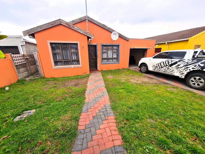 3 Bedroom House for Sale For Sale in Philipi - MR651358