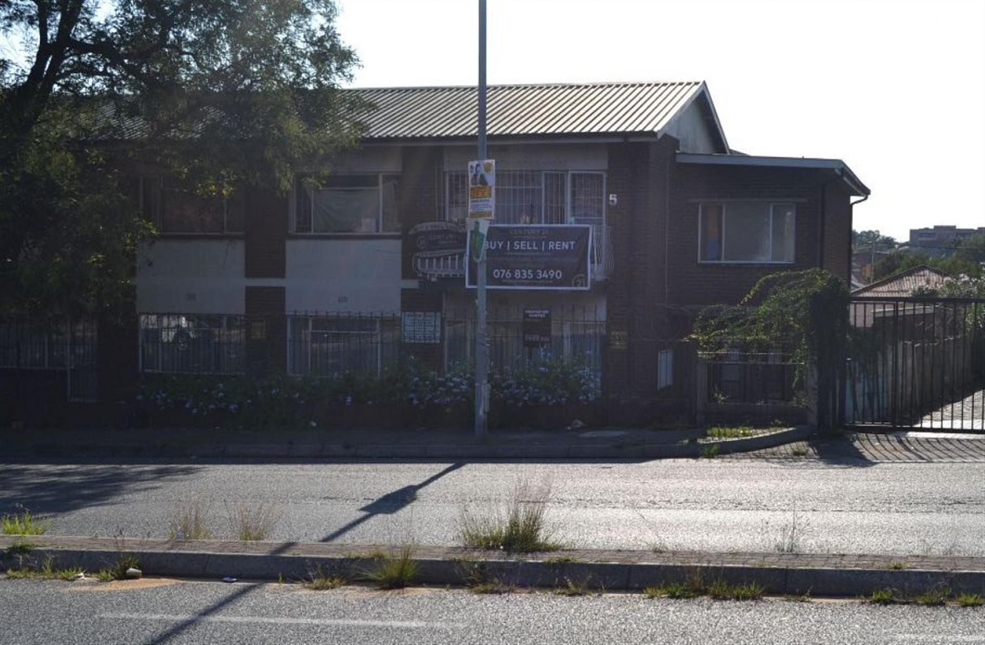 Front View of property in Rosettenville