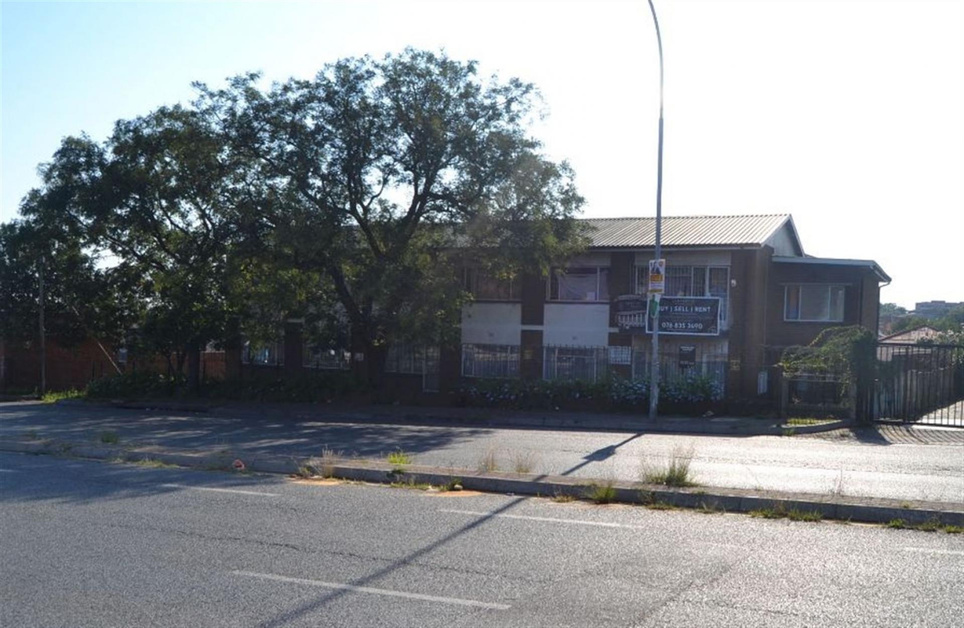 Front View of property in Rosettenville