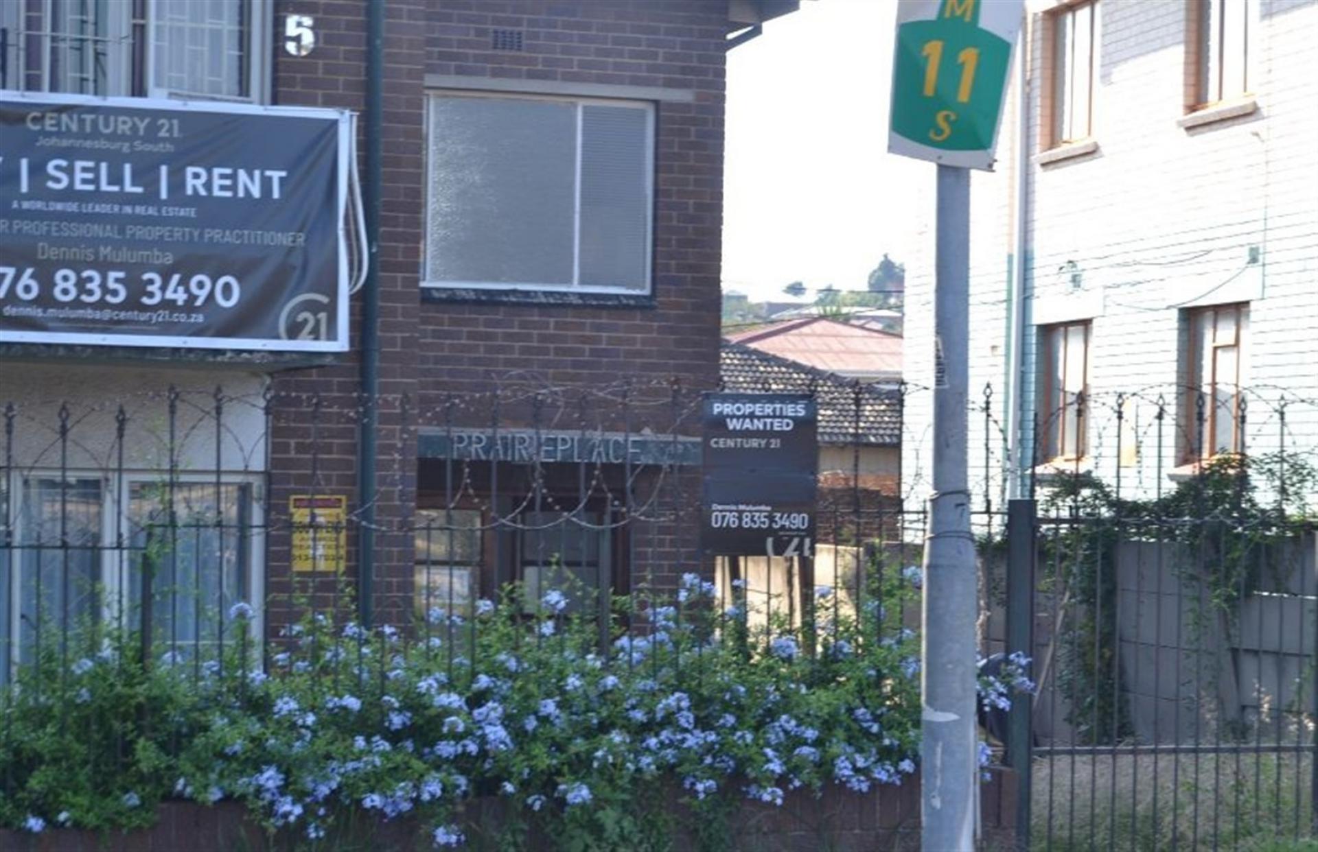 Front View of property in Rosettenville