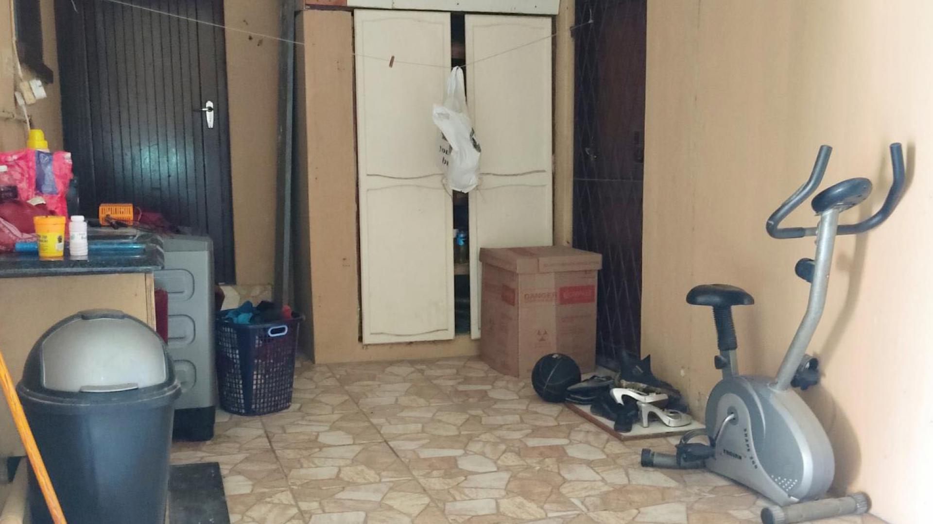 Spaces of property in Port Edward