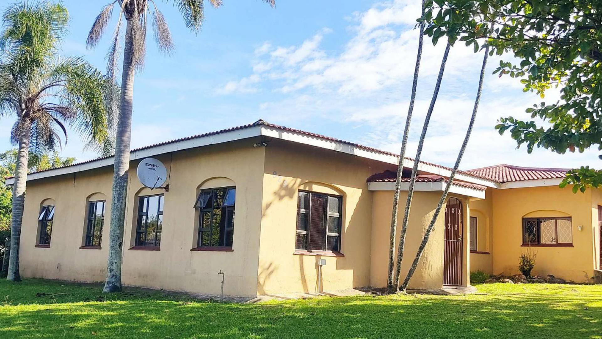 Front View of property in Port Edward