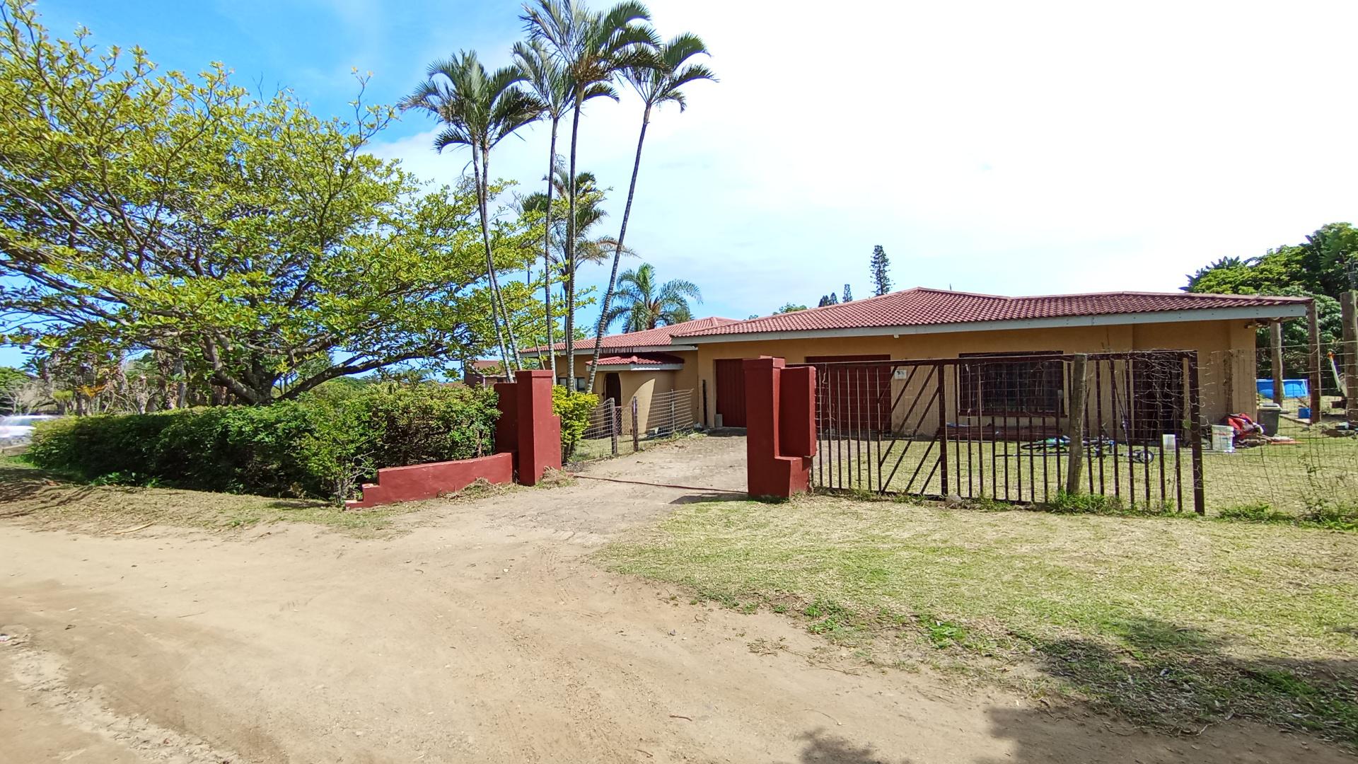 Front View of property in Port Edward