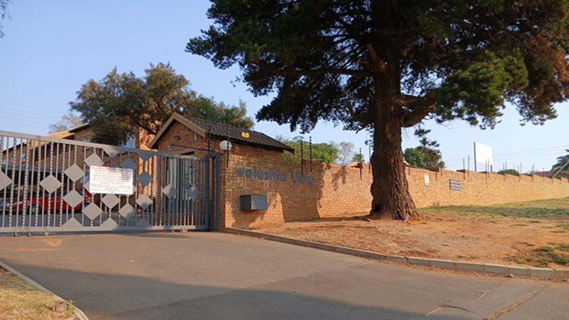 Front View of property in Groblerpark