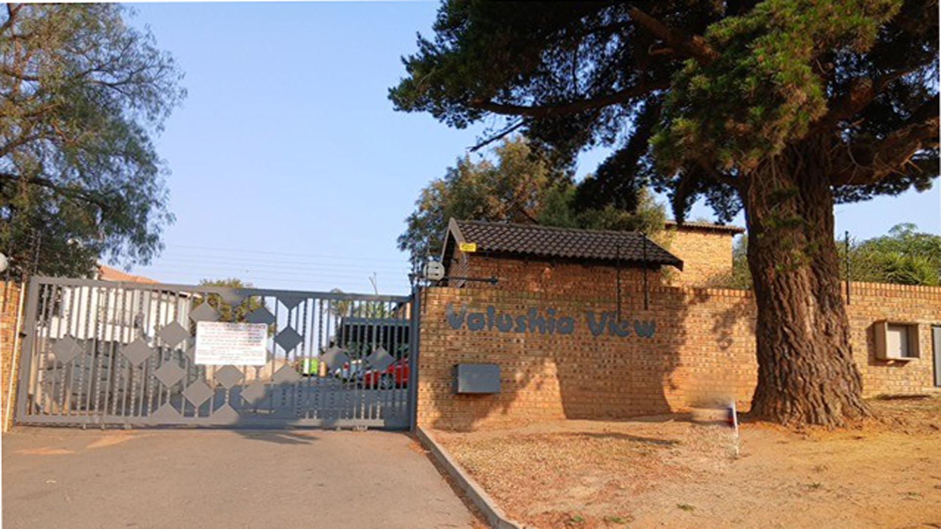 Front View of property in Groblerpark