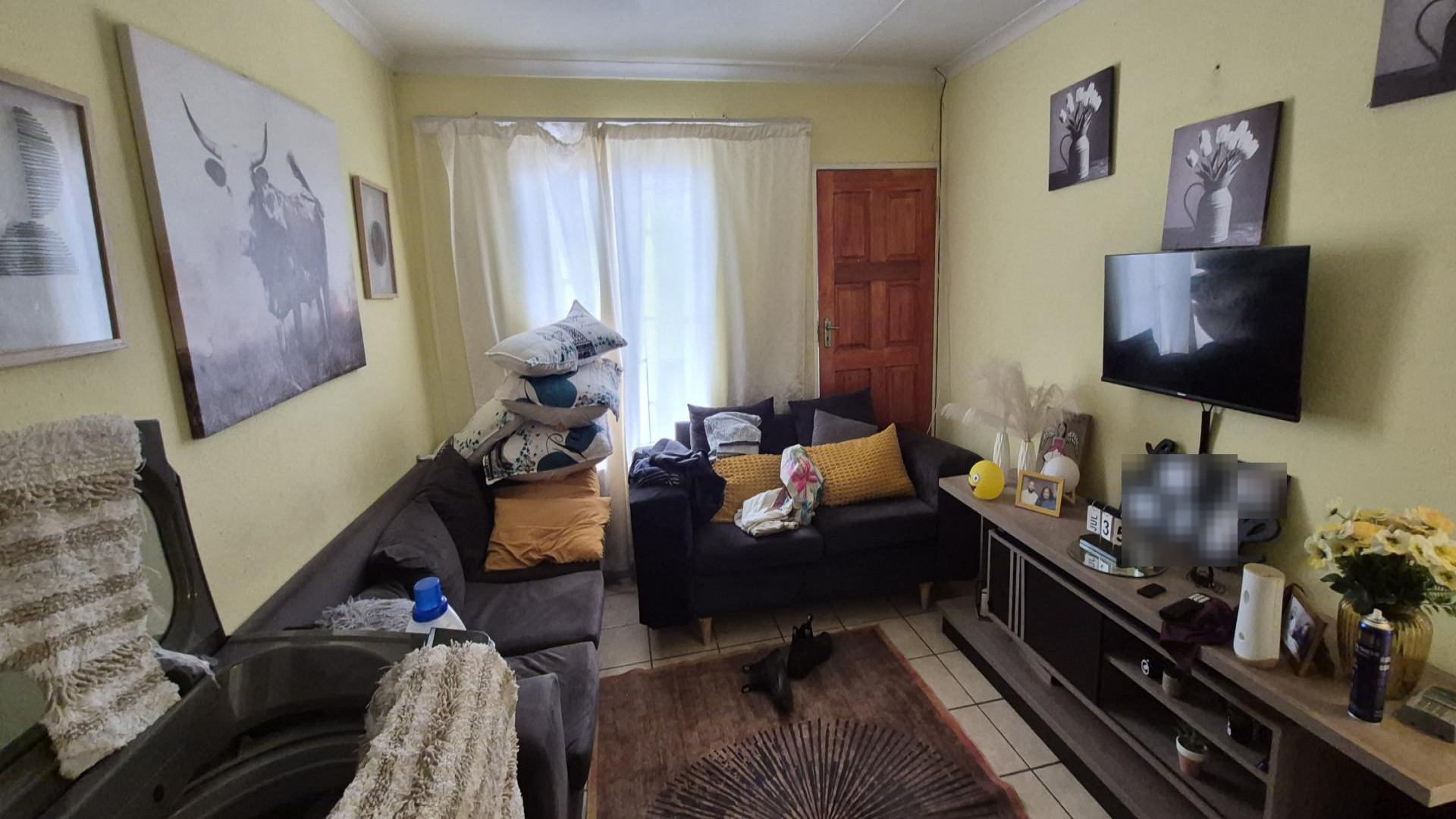 Lounges of property in Savanna City