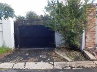 Front View of property in Fontainebleau