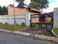 Front View of property in Fontainebleau