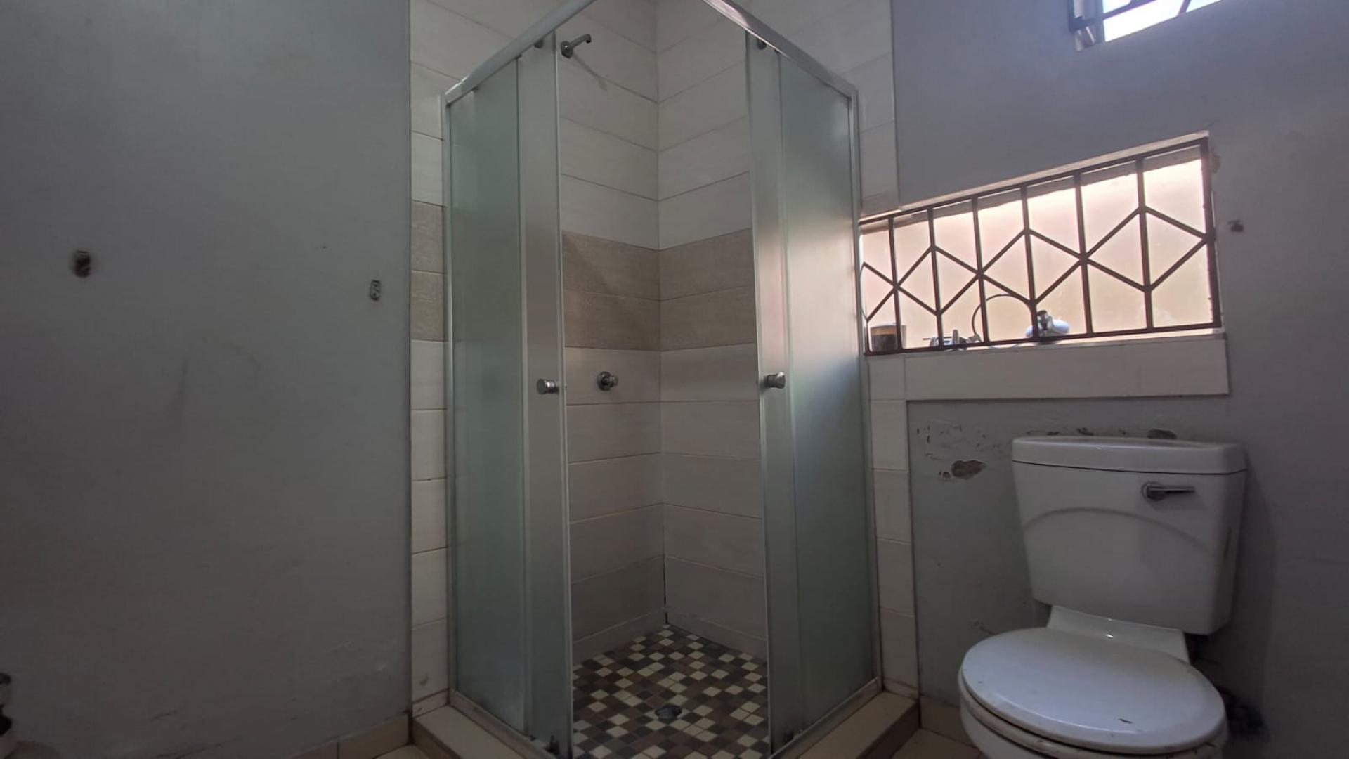 Bathroom 1 of property in Elandshaven