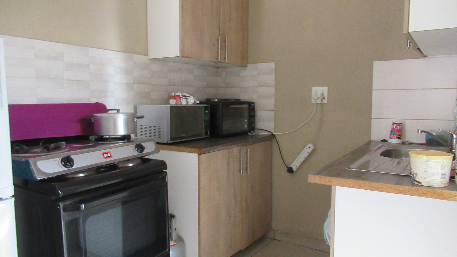 Kitchen - 5 square meters of property in Elandshaven