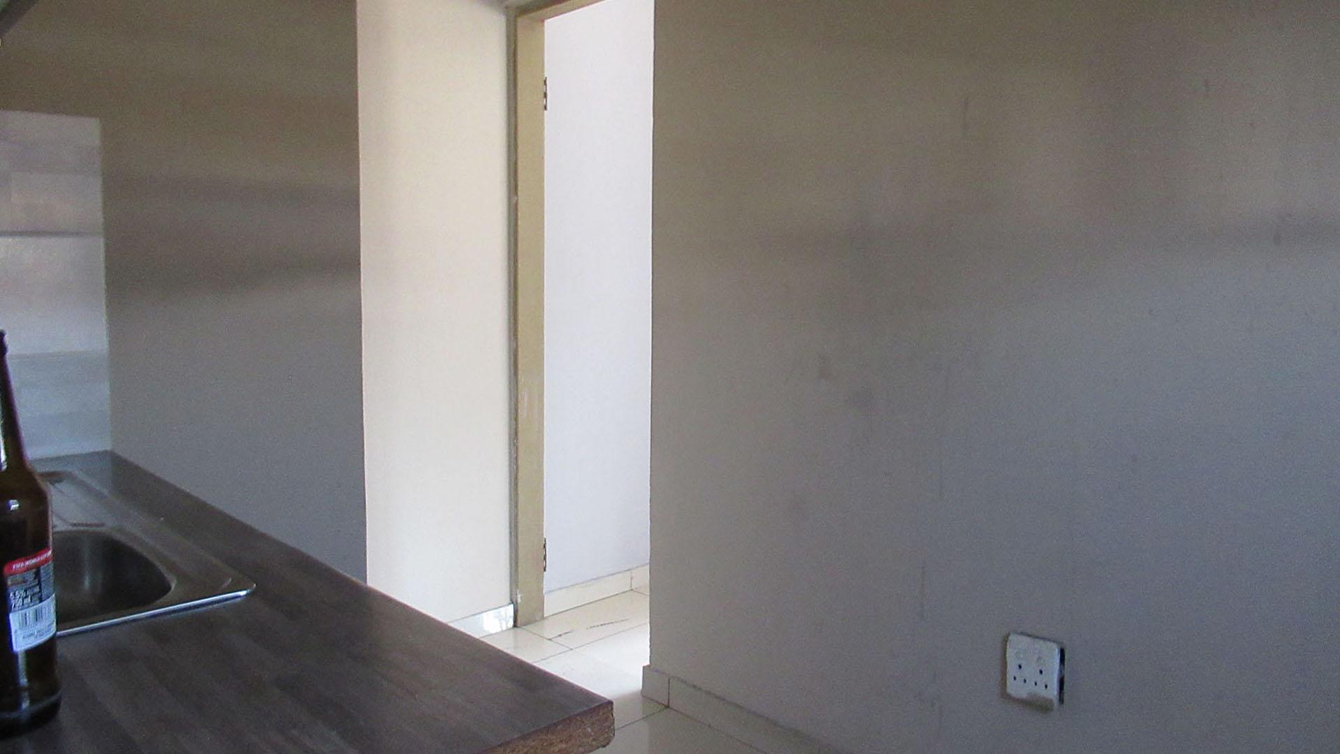 Kitchen - 5 square meters of property in Elandshaven