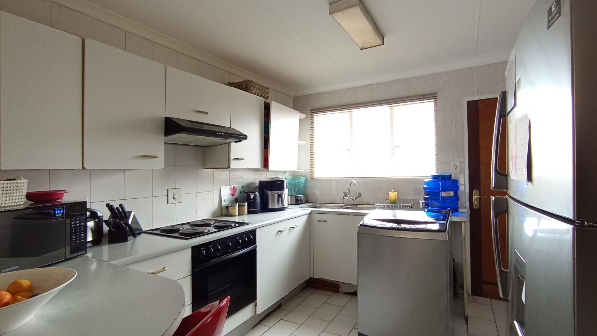 Kitchen - 11 square meters of property in Georginia