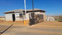 Front View of property in Dawn Park