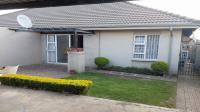 Front View of property in Hoeveldpark