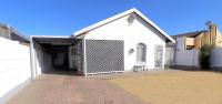 2 Bedroom 1 Bathroom House for Sale for sale in Lenasia South