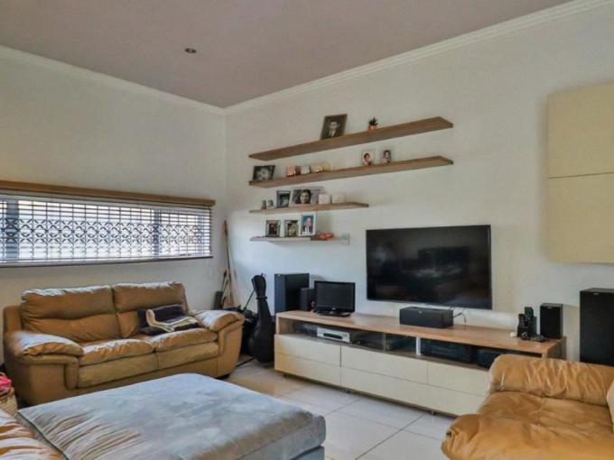 3 Bedroom House for Sale For Sale in Highway Gardens MR651