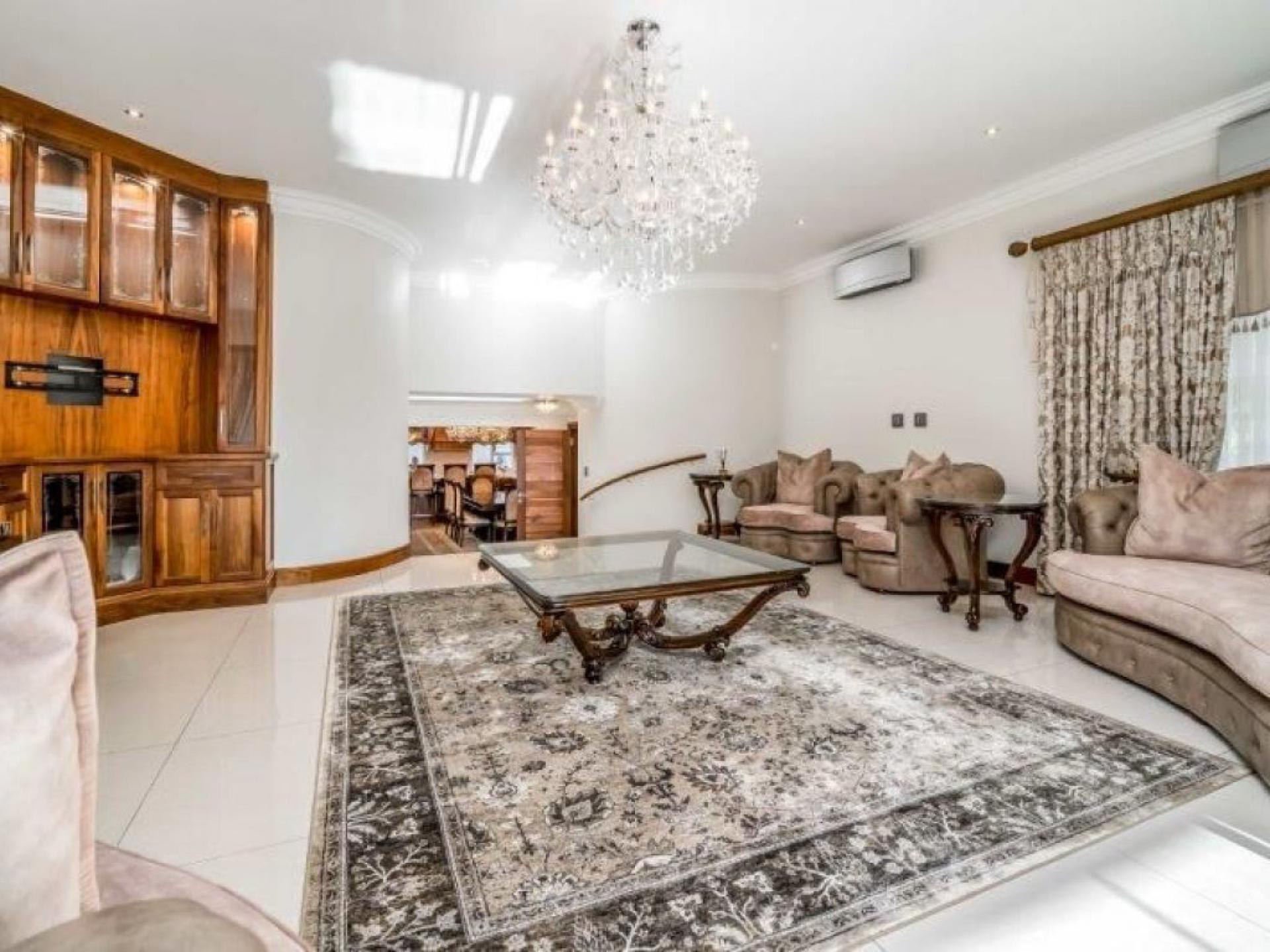  of property in Kloof 