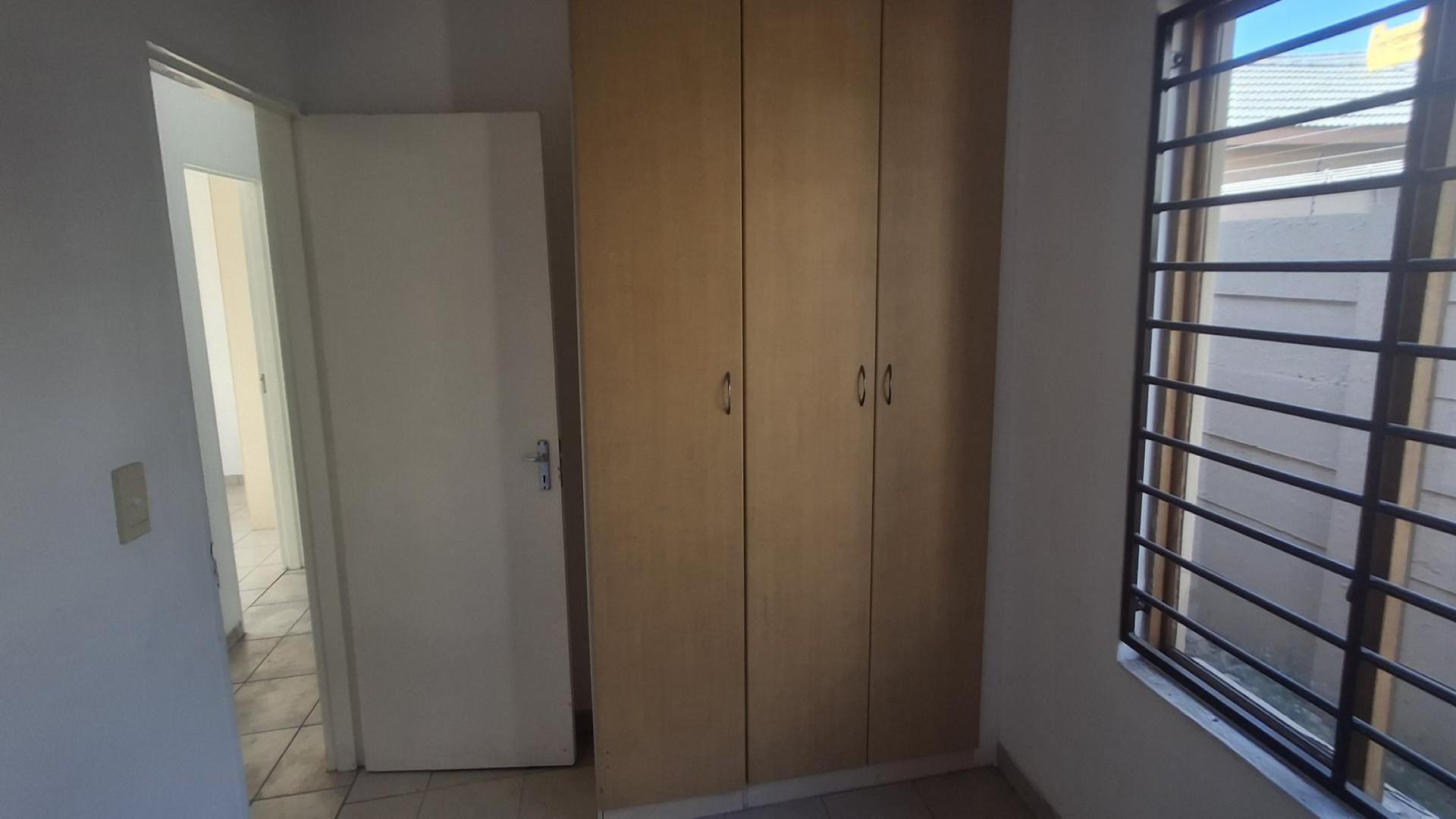 Bed Room 2 of property in Greenhills