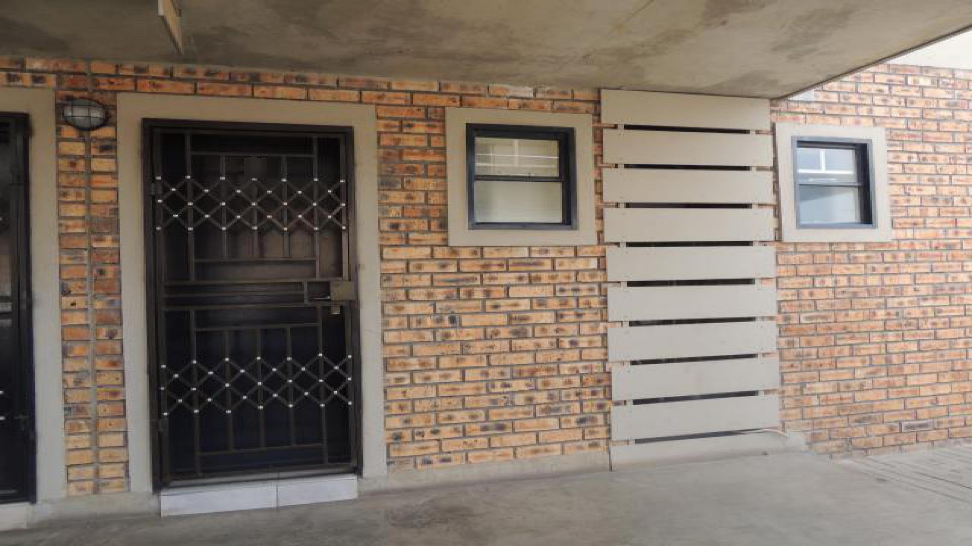 Front View of property in South Hills