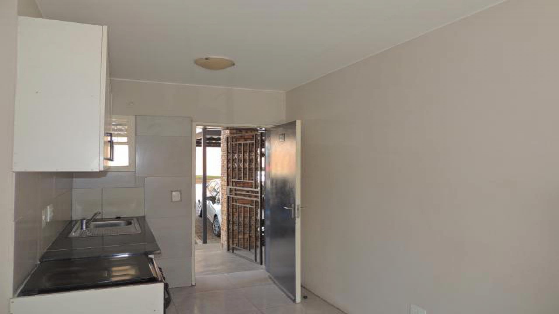 Kitchen - 5 square meters of property in South Hills
