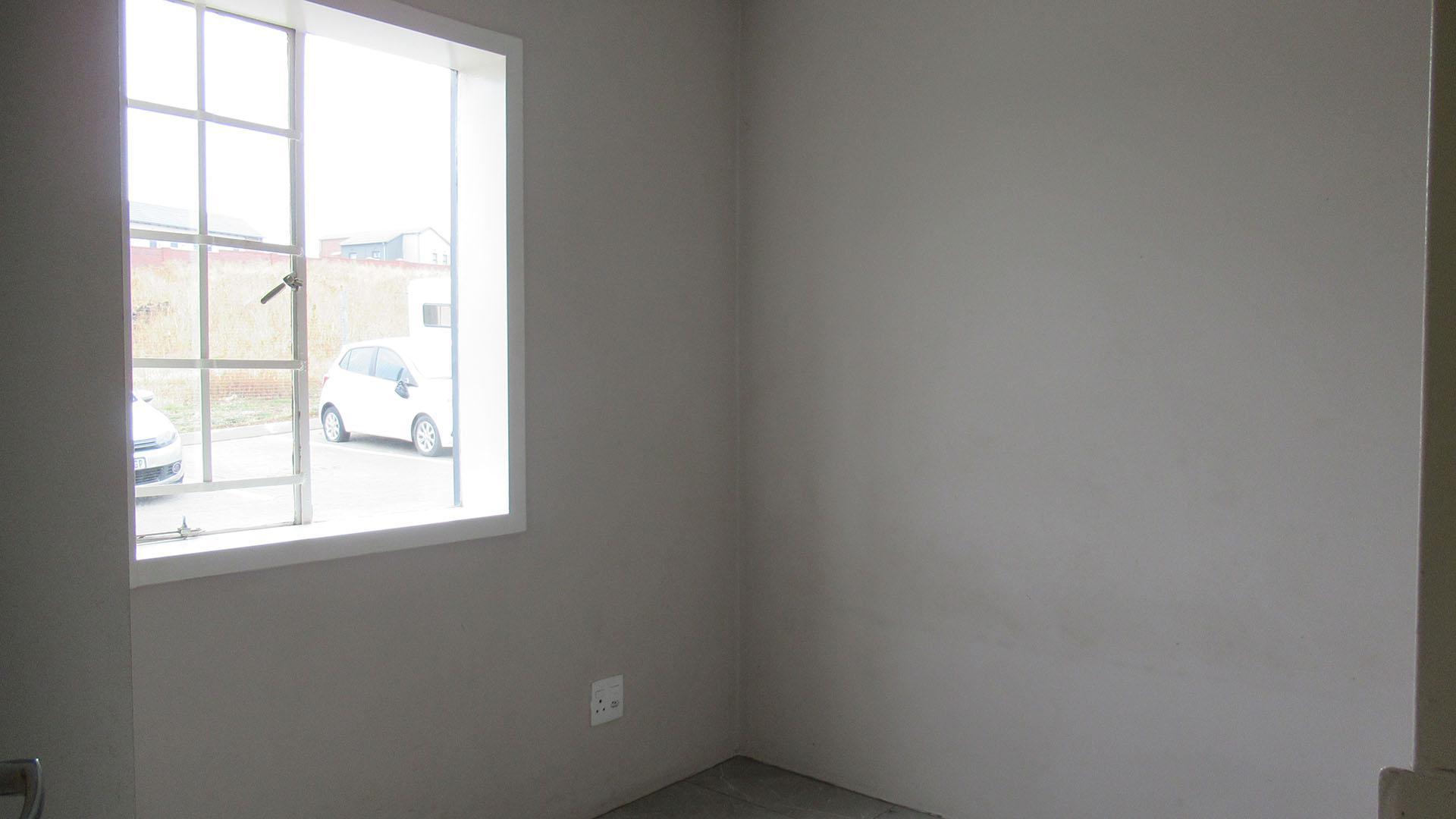 Bed Room 1 - 10 square meters of property in South Hills