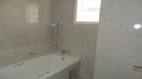 Bathroom 1 - 5 square meters of property in South Hills