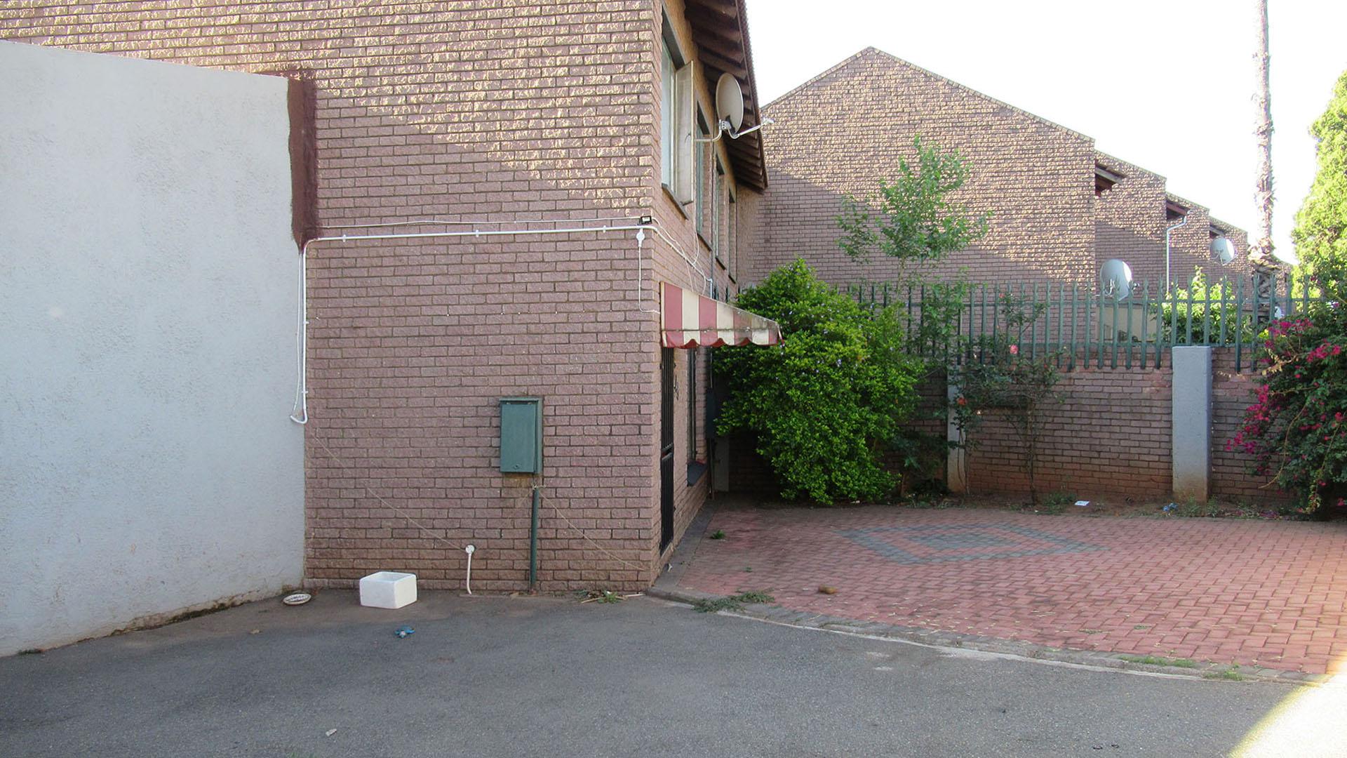 Front View of property in Oaklands - JHB
