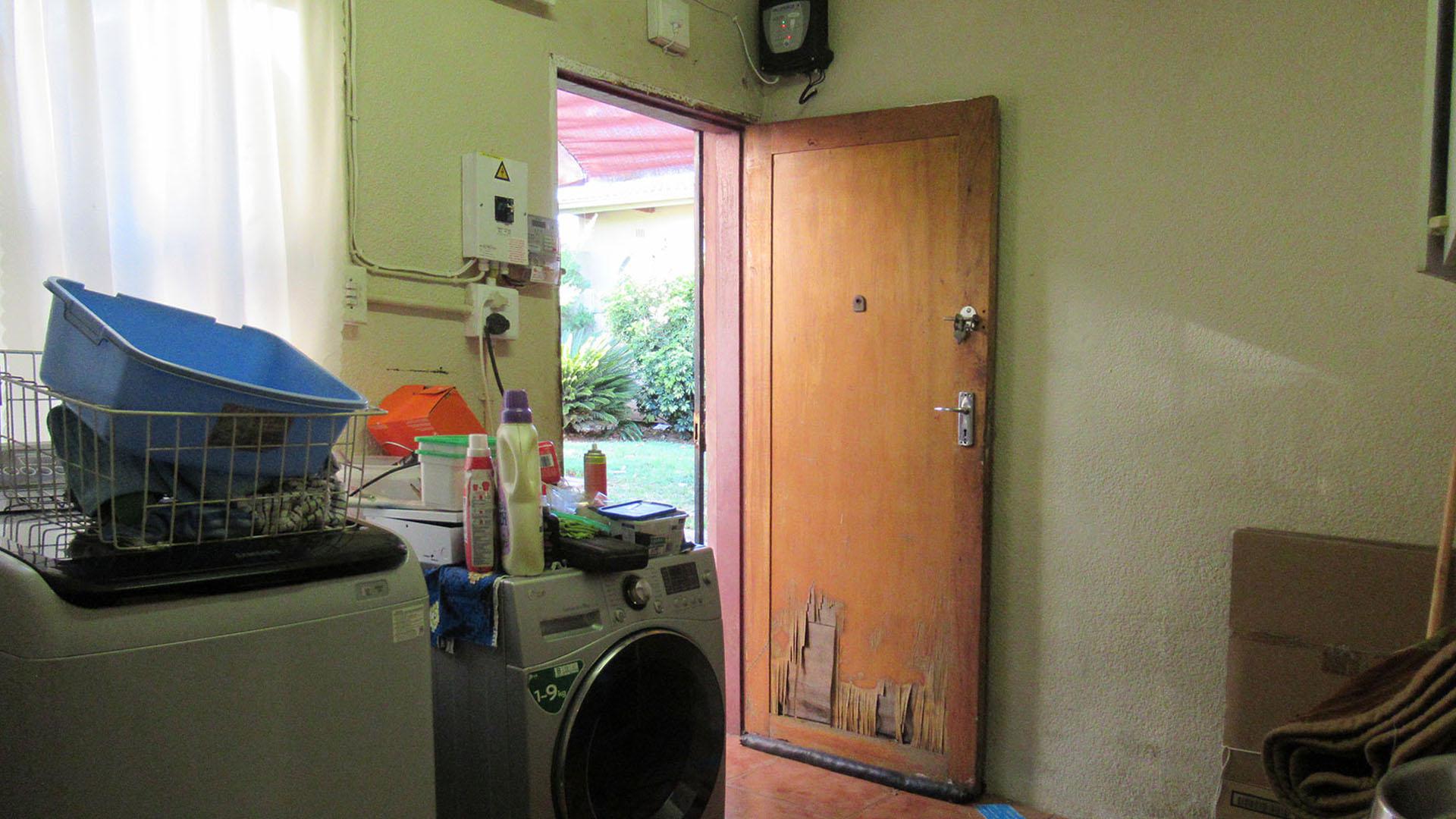 Rooms - 18 square meters of property in Oaklands - JHB