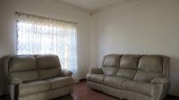 Lounges - 25 square meters of property in Oaklands - JHB
