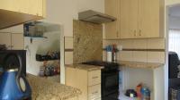 Kitchen - 9 square meters of property in Oaklands - JHB