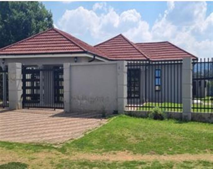 Standard Bank SIE Sale In Execution 3 Bedroom House for Sale in Ladybrand - MR651984