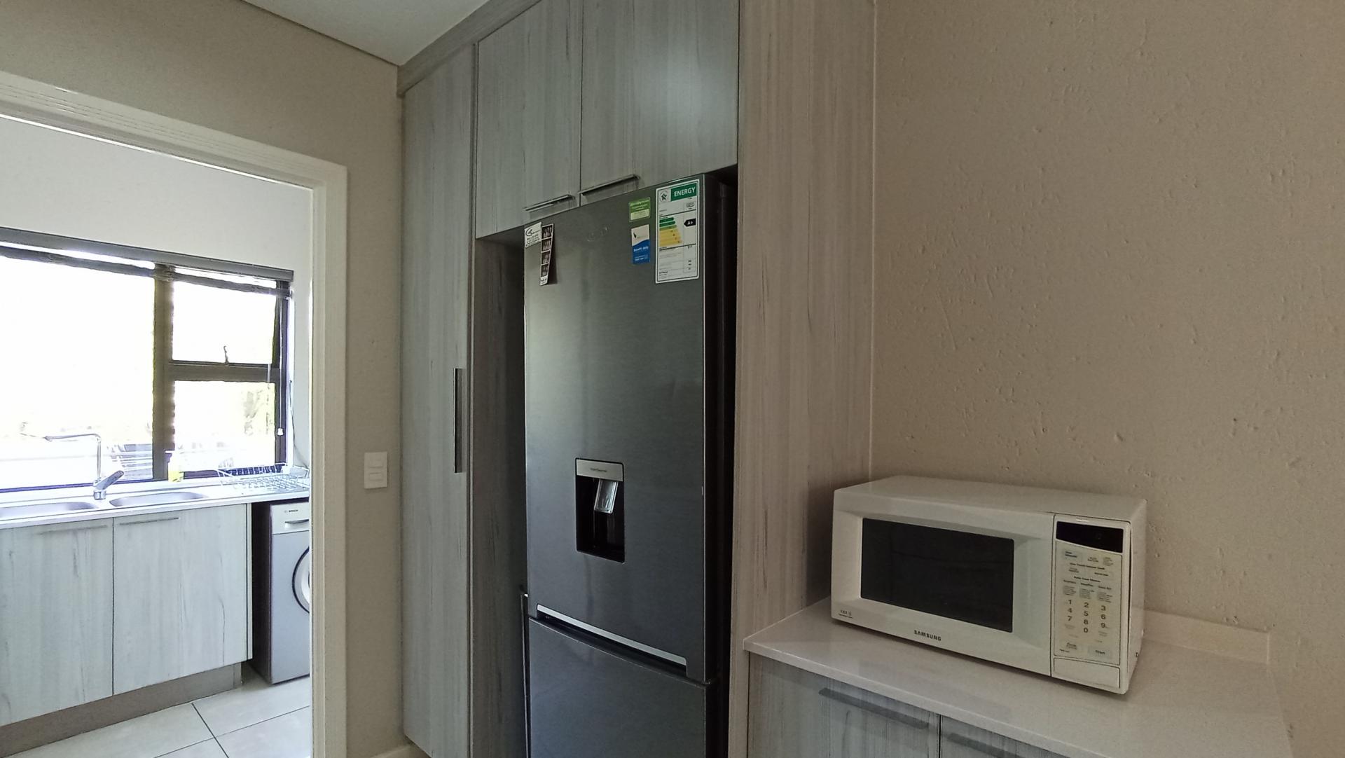 Kitchen - 11 square meters of property in Witkoppen