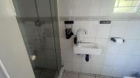 Bathroom 1 of property in The Wolds