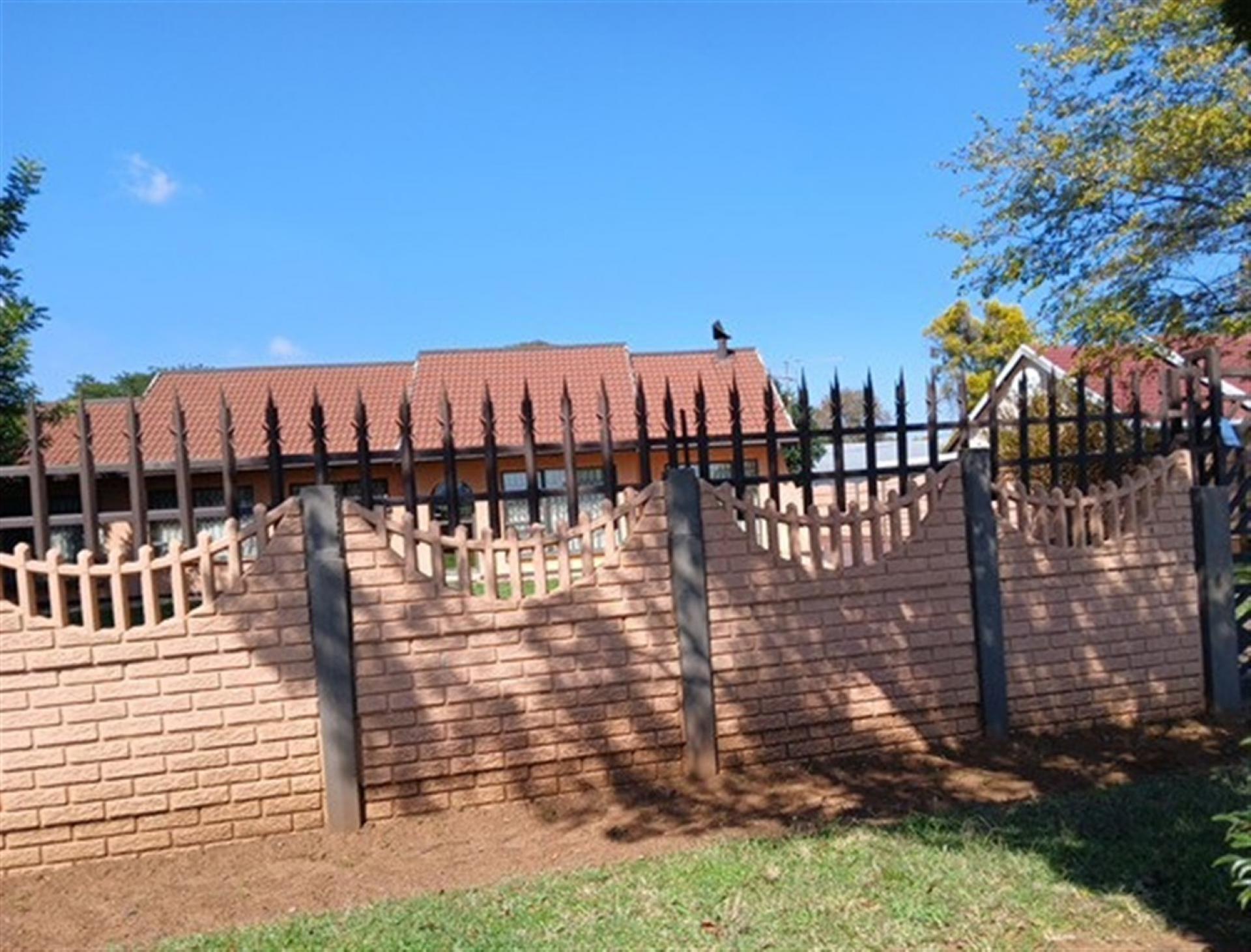 Front View of property in Mayberry Park