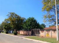 Front View of property in Mayberry Park