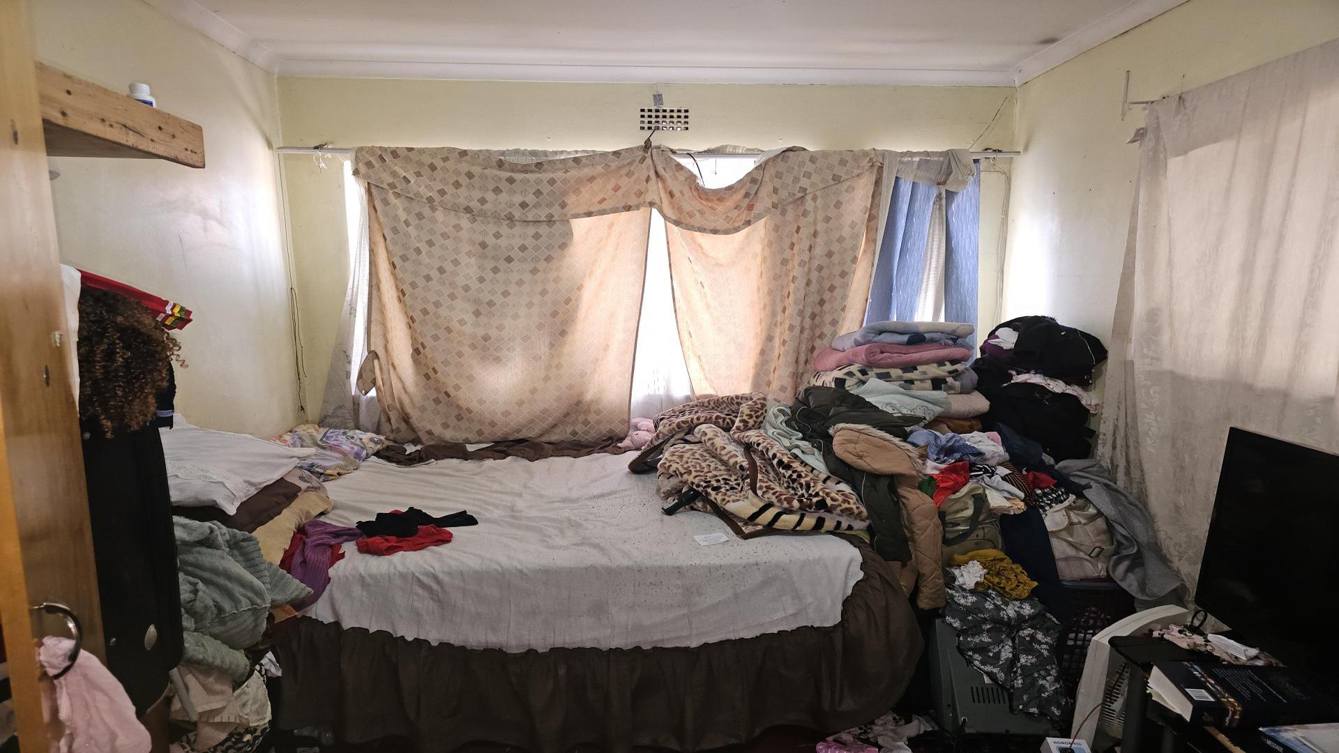 Bed Room 1 of property in Sophiatown