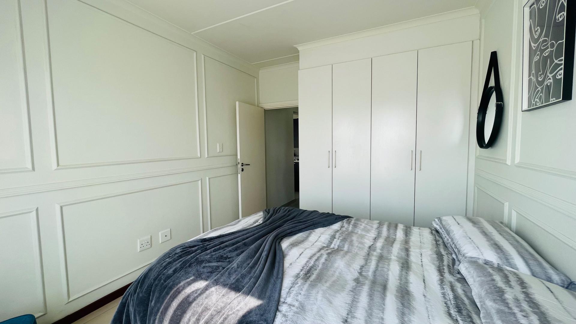 Bed Room 1 of property in Fourways