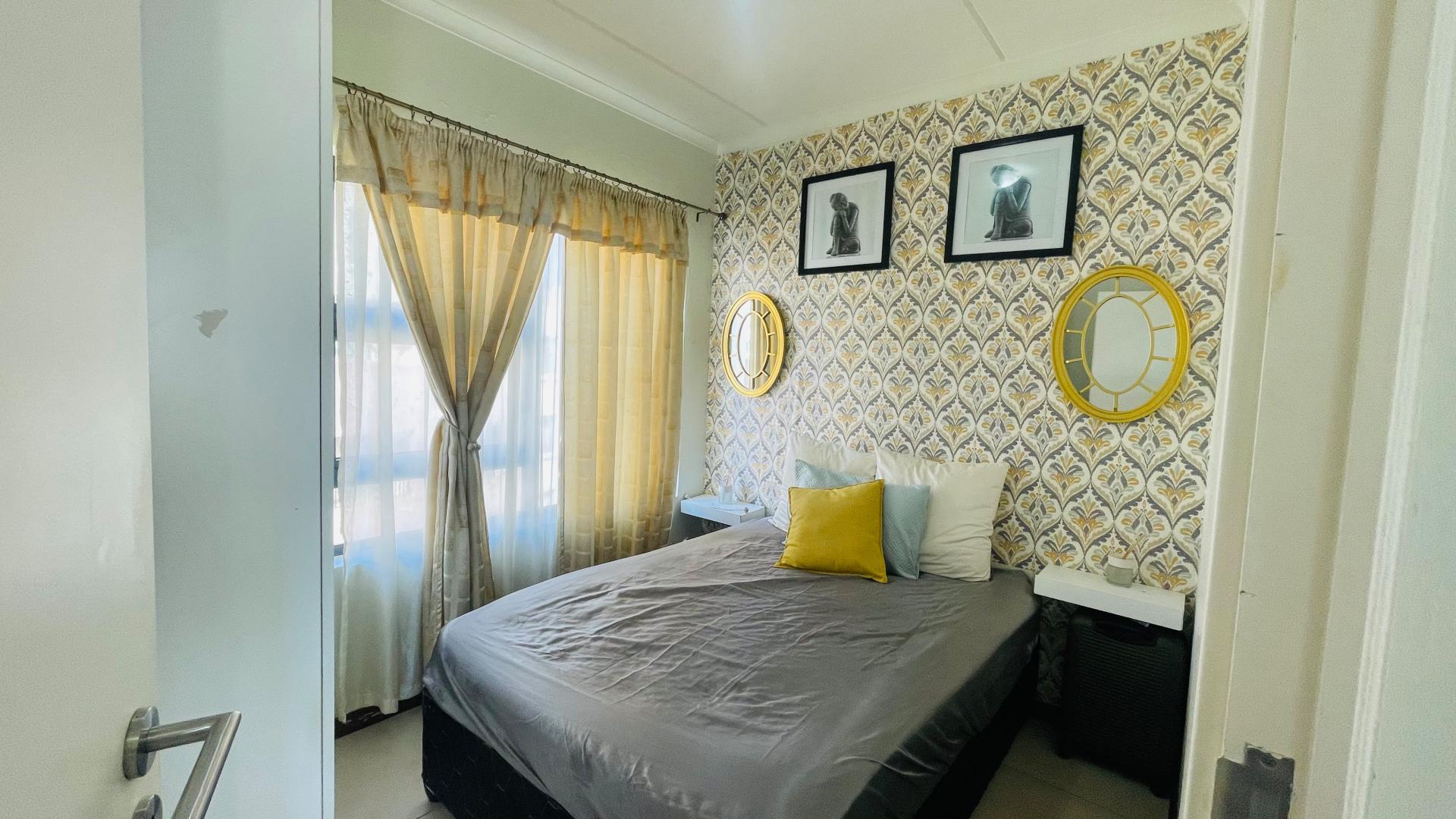 Bed Room 3 of property in Fourways