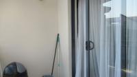 Balcony - 37 square meters of property in Fourways