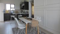 Dining Room - 21 square meters of property in Fourways