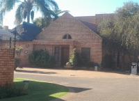 Front View of property in Clubview