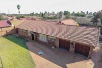 4 Bedroom 3 Bathroom House for Sale for sale in Dersley