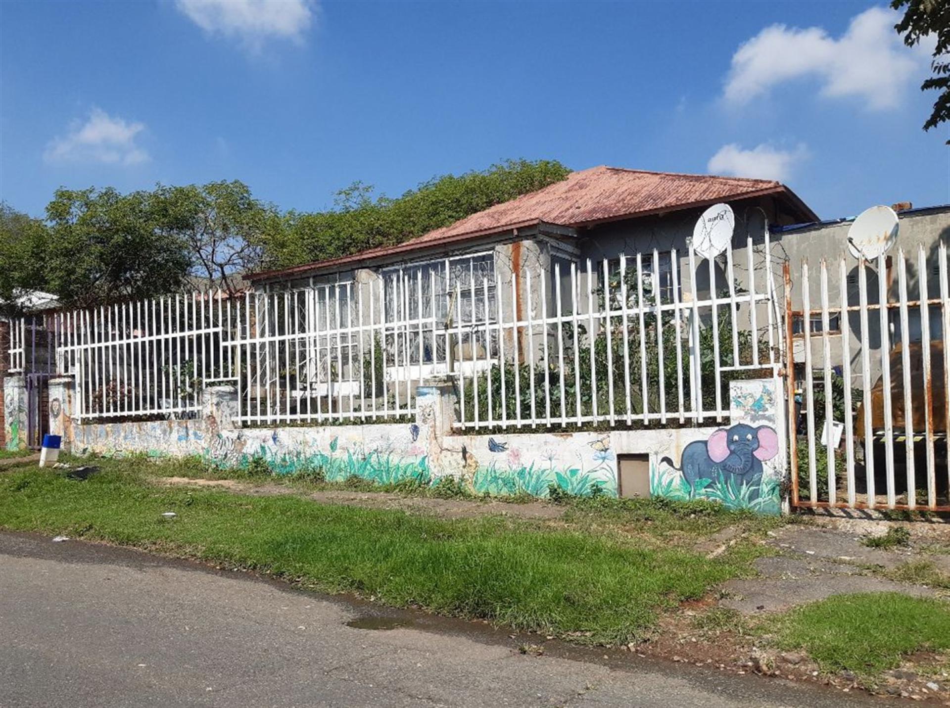 Front View of property in Hurst Hill