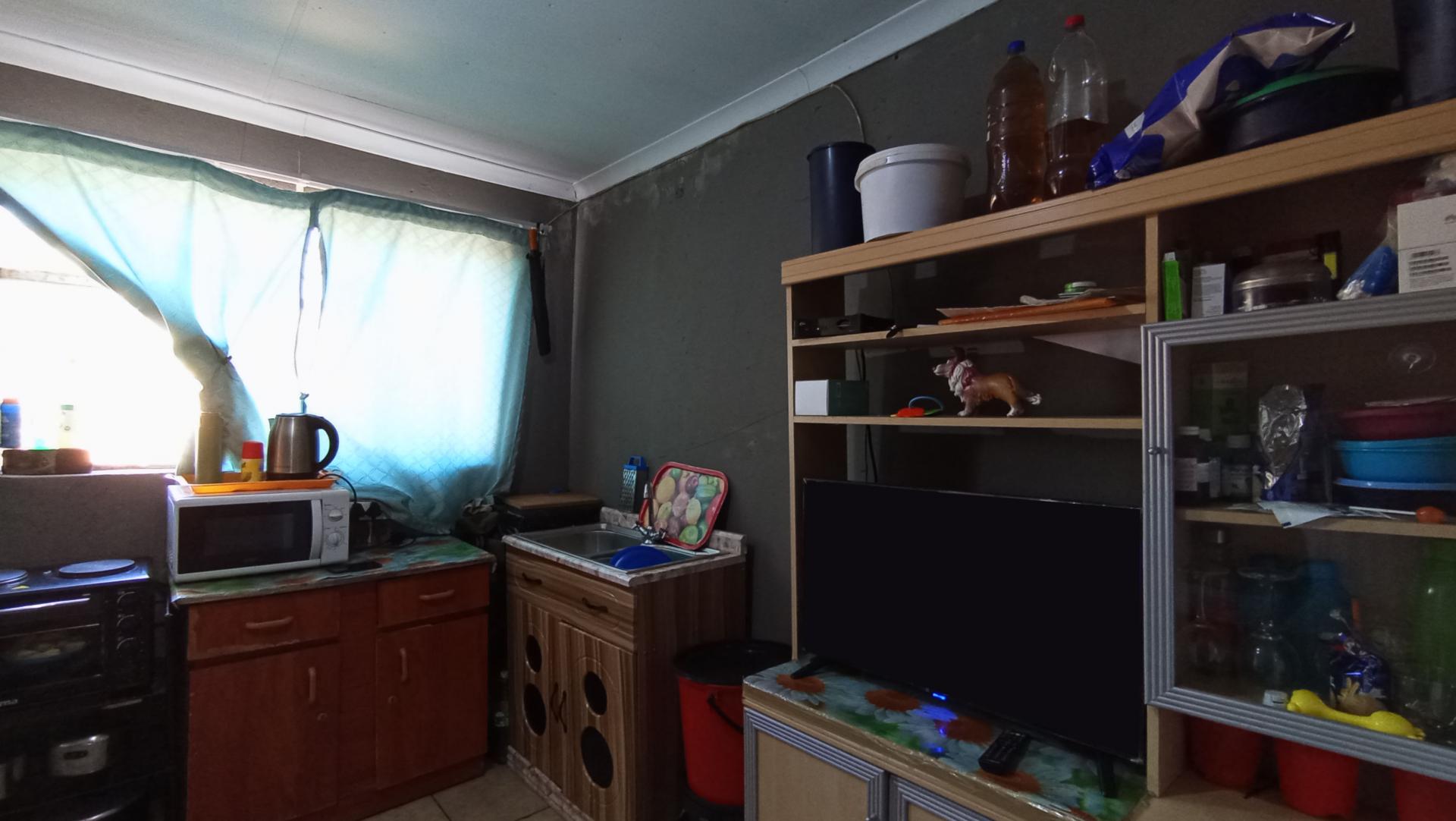 Spaces - 24 square meters of property in Elsburg